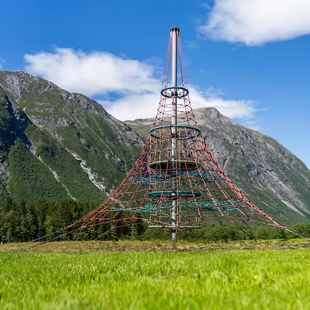 캠프장 Trollstigen And Gjestegard